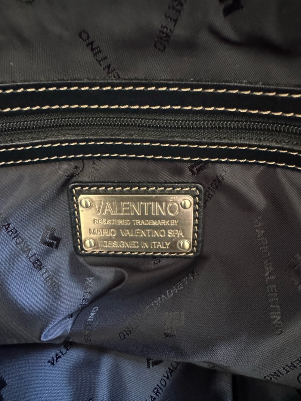 Valentino Tote - Picture 7 of 7